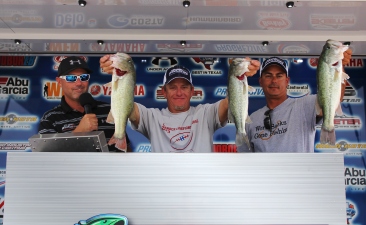 Eric Crumley & Dean Alexander top 148 teams and take home a New Ford F-150 on Lake Belton with 9.47 lbs