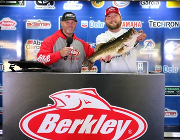 Aledo, TX Angler, Zach Fowler, holds off a record field of over 1150 anglers at the 13th Annual Berkley Big Bass event on Lake Fork with an 8.95 lb Giant and wins a new Skeeter ZX 200/ Yamaha/ Lowrance rig + $1000.
