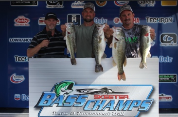 Boatright & Maxwell win over $20,000 on LBJ with 23.50. Beuershausen & Grounds win AOY title.