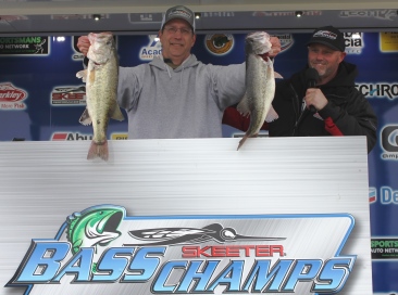 McDonald & Krzeminski win $20,000 on a tough Ray Roberts with 21.73 lbs 