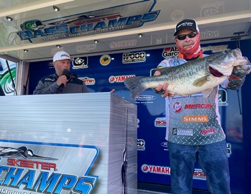 Terry Peacock goes solo & wins over $21,000 with 26.48 lbs & a 10.02 kicker