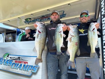 Hollingshead & Lambert win over $20,000 on Ray Roberts with 23.98 lbs.
