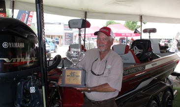 Charles Doss tops over 2300 anglers at another record setting Skeeter Owners Tournament on Lake Fork.  Takes home a new Skeeter FX 20/ Yamaha SHO/ Lowrance/ Power-Pole Rig.