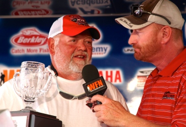 Donald McCormick of Greenville, IN., Tops a Record field of 1946 Anglers (988 boats) at the 20th Anniversary Skeeter Owners Tournament on Lake Fork with a 11.19 lb Bass and takes home a Skeeter FX 20 - Yamaha 250 SHO valued over $70,000.