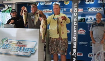 Elshout & Price top 244 teams to win over $20,000 with 29.78 lbs. Wilson & Lohr win AOY