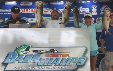 Husband & Wife team Top 259 teams at the TX-Shootout with over 30 lbs and take home over $50,000 
